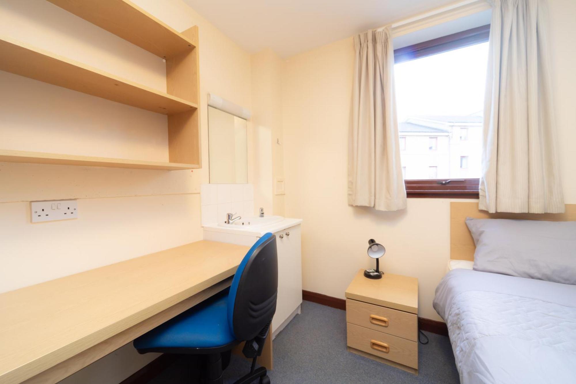 Joivy Economy 4 And 5 Bed Flats, Close To Old Town And Royal Mile - Adults Only Leilighet Edinburgh Eksteriør bilde