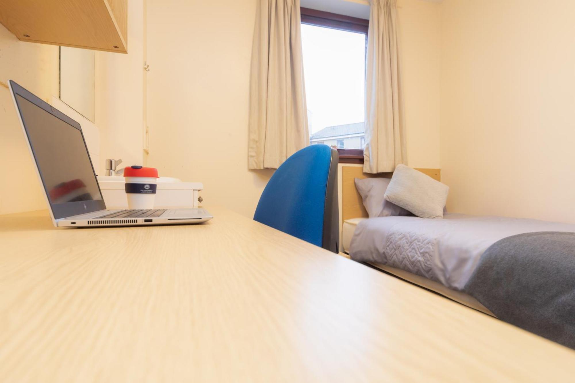 Joivy Economy 4 And 5 Bed Flats, Close To Old Town And Royal Mile - Adults Only Leilighet Edinburgh Eksteriør bilde