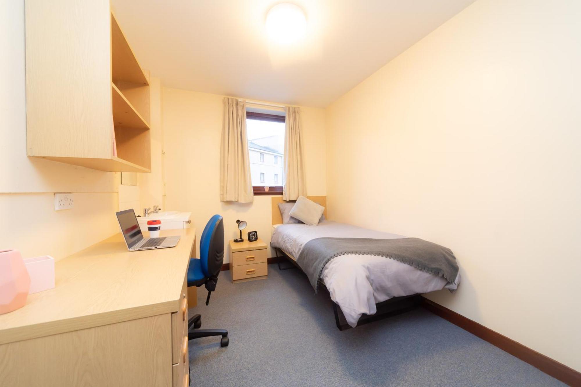 Joivy Economy 4 And 5 Bed Flats, Close To Old Town And Royal Mile - Adults Only Leilighet Edinburgh Eksteriør bilde